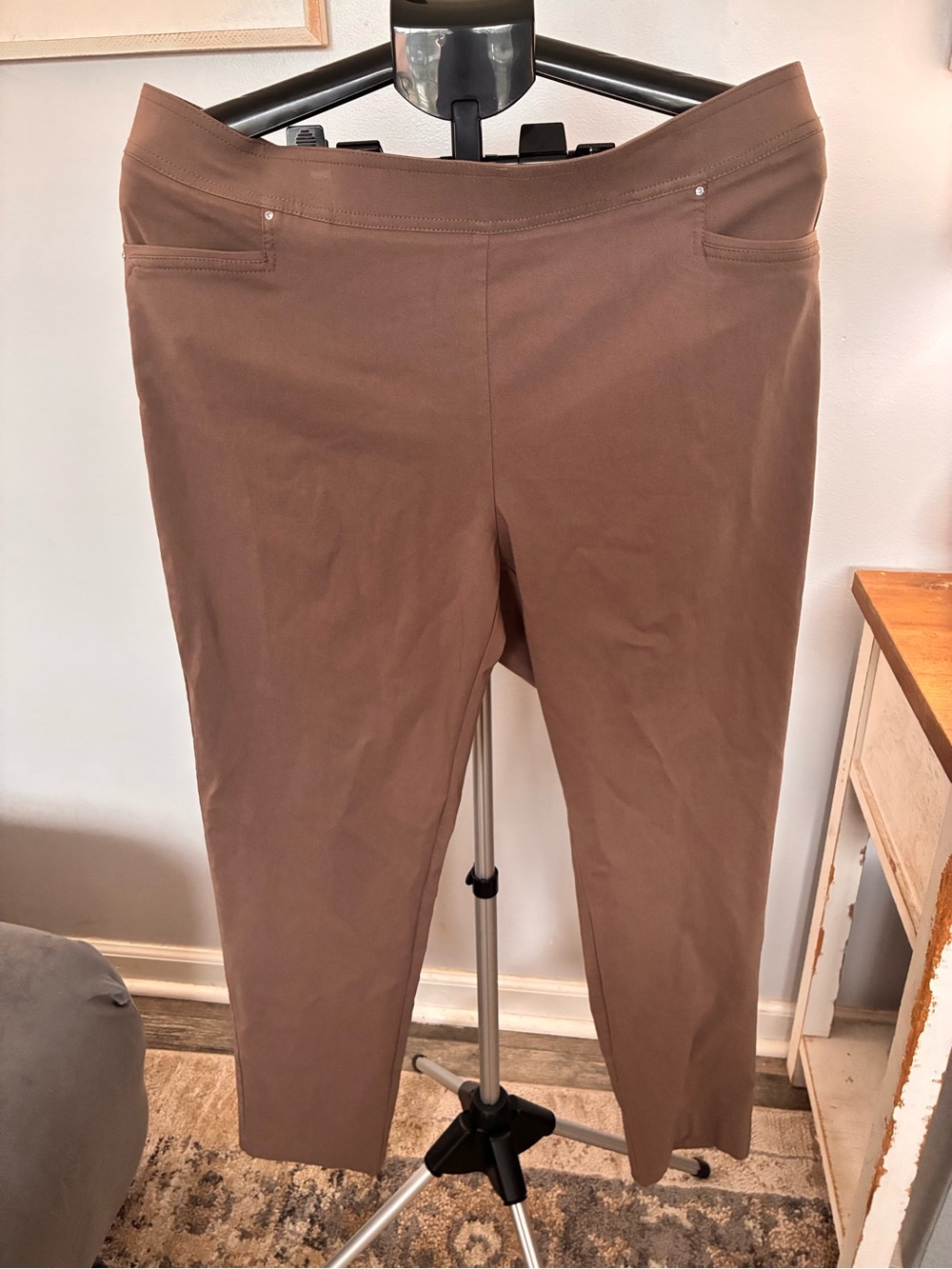 89th & Madison Brown Straight-Leg Pull-On Pants